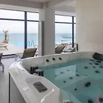 Exotic Sunrise View In Infinity Pool & Năvodari