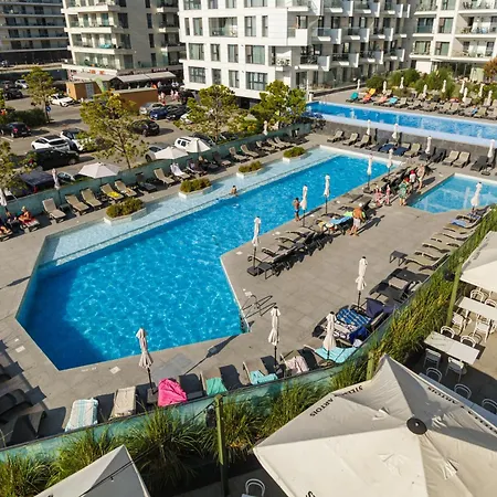 Exotic Sunrise View In Infinity Pool & Apartment *