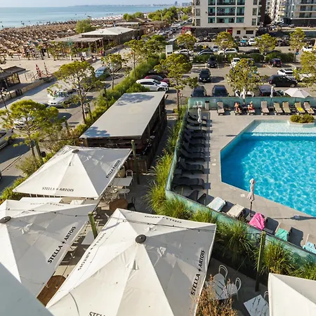 Apartament Exotic Sunrise View - Infinity Pool & Năvodari