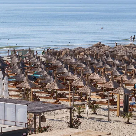 Exotic Sunrise View - Infinity Pool & Năvodari