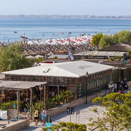 Exotic Sunrise View - Infinity Pool & Năvodari