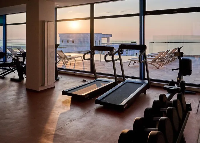 Exotic Sunrise View - Infinity Pool & * Năvodari