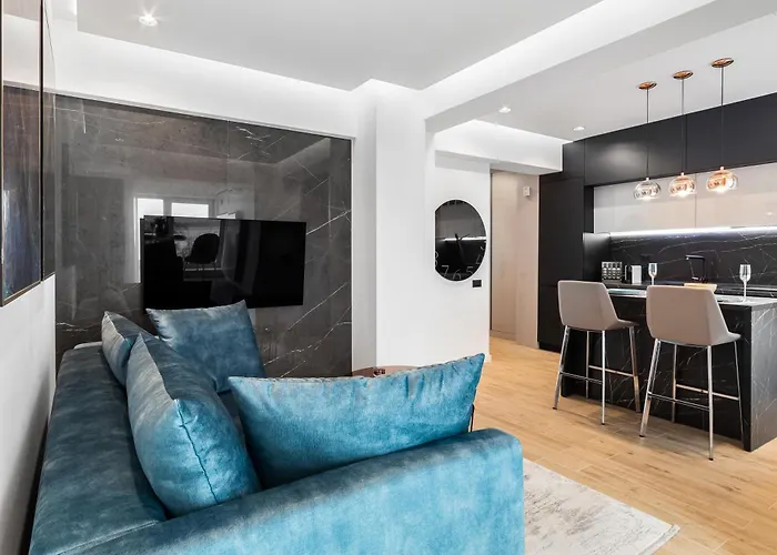 Exotic Sunrise View - Infinity Pool & شقة Năvodari