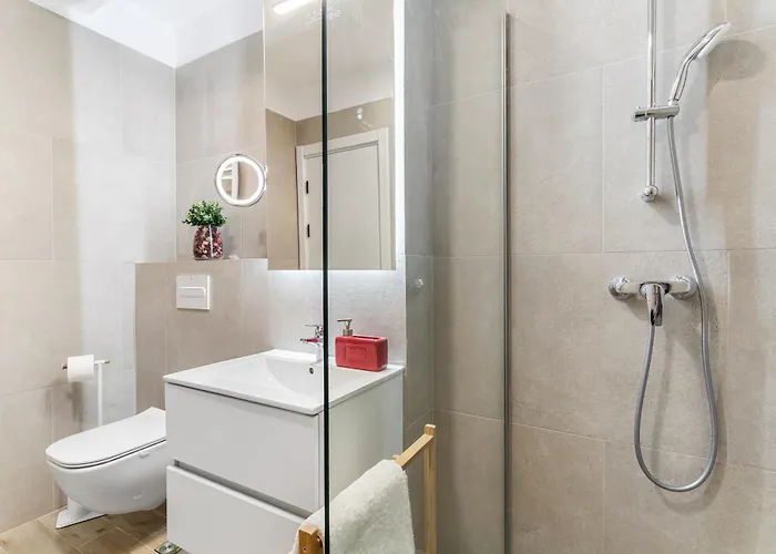 Exotic Sunrise View - Infinity Pool & شقة Năvodari