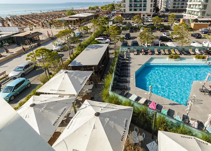 アパート Exotic Sunrise View - Infinity Pool & ナボダリ