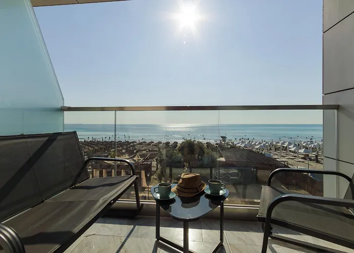 شقة Exotic Sunrise View - Infinity Pool & Năvodari